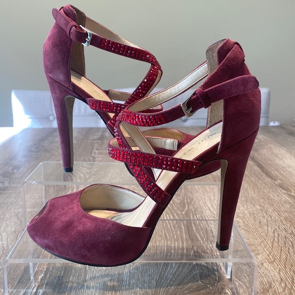 4.5 inch heel Raspberry Red - Picture 1 of 4